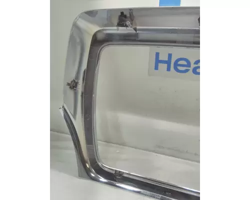 INTERNATIONAL 7300 Grille