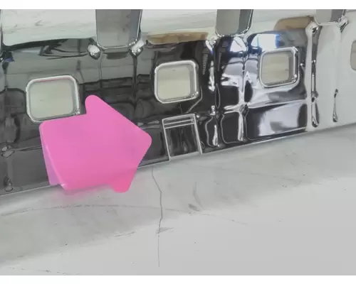 INTERNATIONAL 7300 Grille