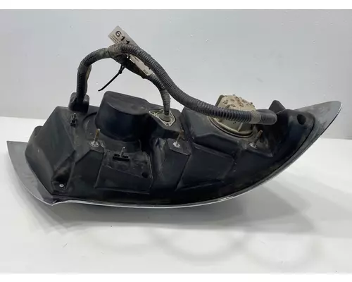 INTERNATIONAL 7300 Headlamp Assembly