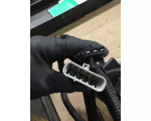 INTERNATIONAL 7300 Headlamp Assembly