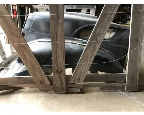INTERNATIONAL 7300 Hood