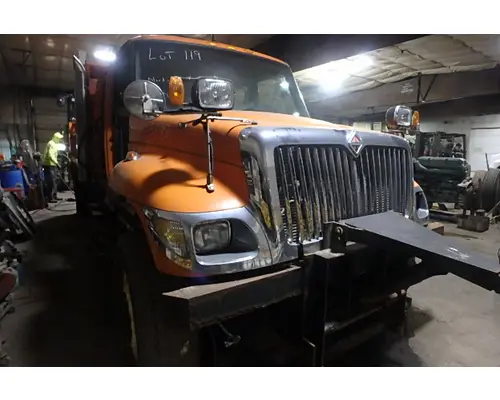 INTERNATIONAL 7300 Hood