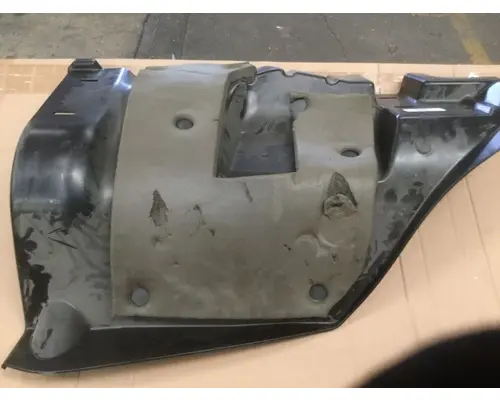 INTERNATIONAL 7300 Inner Fender