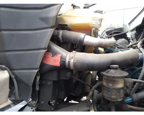 INTERNATIONAL 7300 Radiator