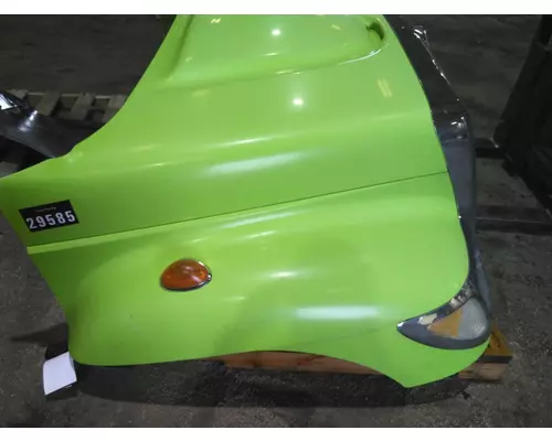INTERNATIONAL 7400 2002-2008 HOOD
