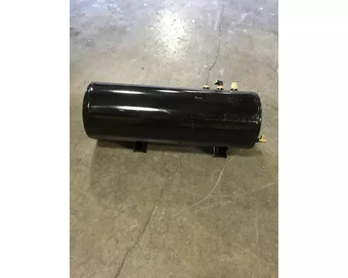 INTERNATIONAL 7400 AIR TANKS