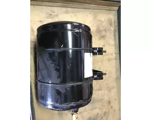 INTERNATIONAL 7400 AIR TANKS