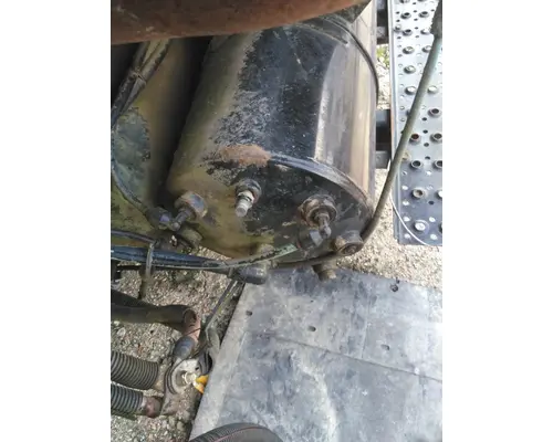 INTERNATIONAL 7400 AIR TANK