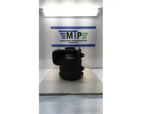 INTERNATIONAL 7400 Air Cleaner