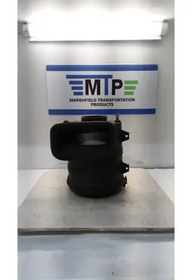 INTERNATIONAL 7400 Air Cleaner