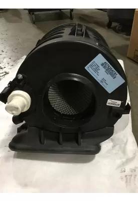 INTERNATIONAL 7400 Air Cleaner