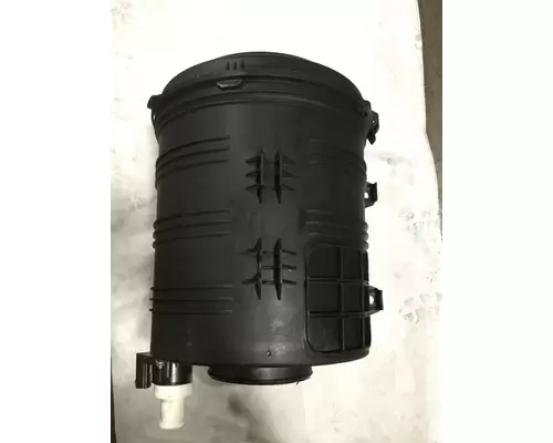 INTERNATIONAL 7400 Air Cleaner
