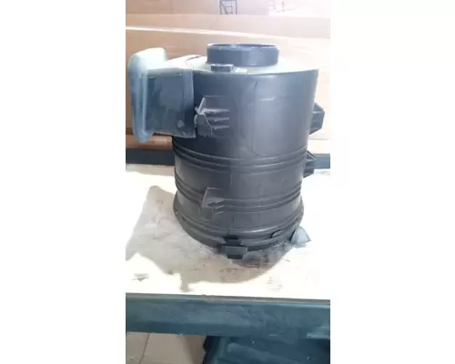 INTERNATIONAL 7400 Air Cleaner