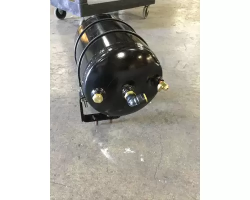 INTERNATIONAL 7400 Air Tank