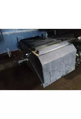INTERNATIONAL 7400 BATTERY BOX