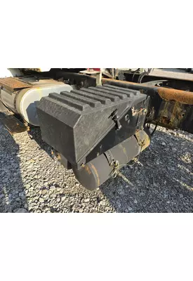 INTERNATIONAL 7400 Battery Box/Tray