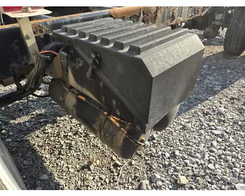 INTERNATIONAL 7400 Battery BoxTray