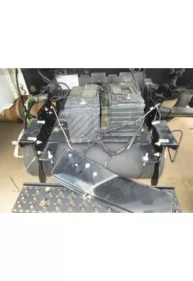 INTERNATIONAL 7400 Battery Box
