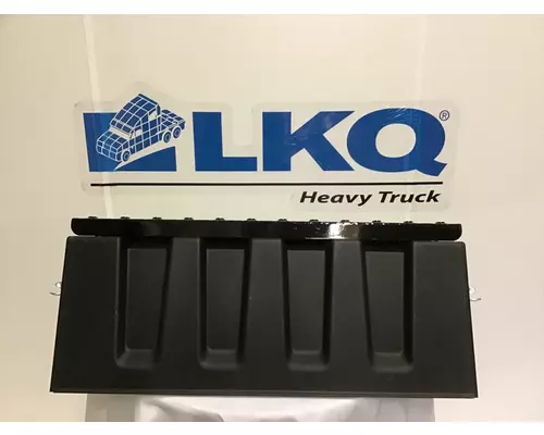 INTERNATIONAL 7400 Battery Box