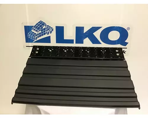 INTERNATIONAL 7400 Battery Box