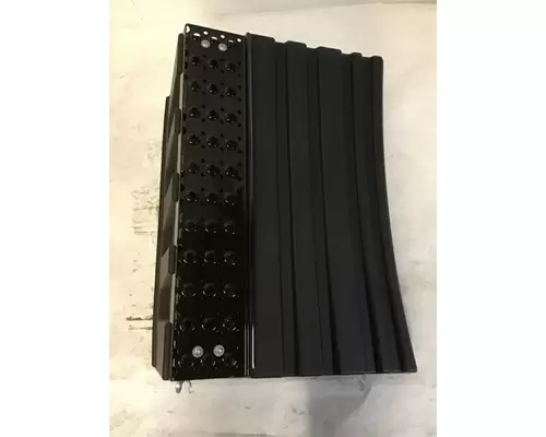 INTERNATIONAL 7400 Battery Box