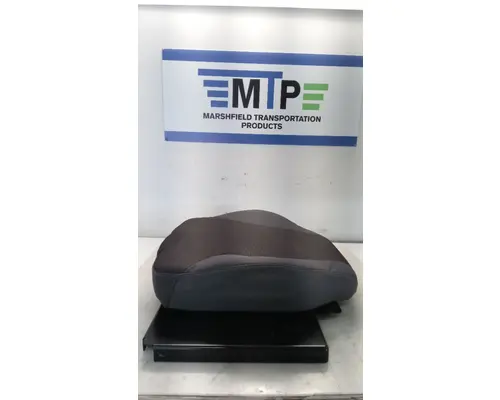 INTERNATIONAL 7400 Battery Box