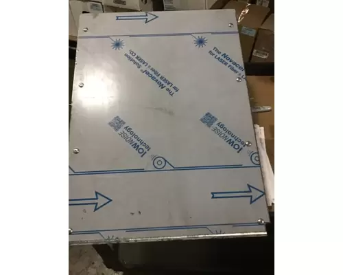 INTERNATIONAL 7400 Battery Box