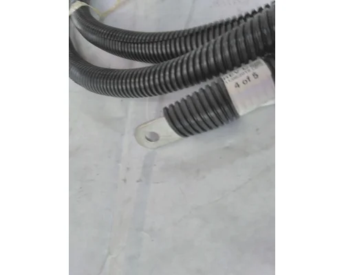 INTERNATIONAL 7400 Battery