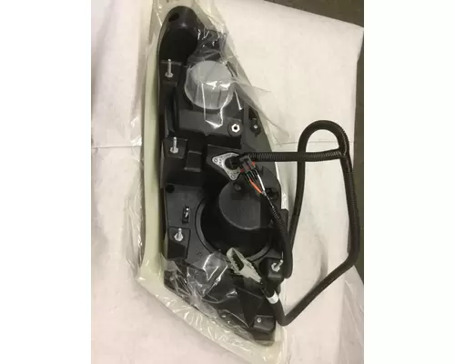 INTERNATIONAL 7400 Body Parts, Misc.