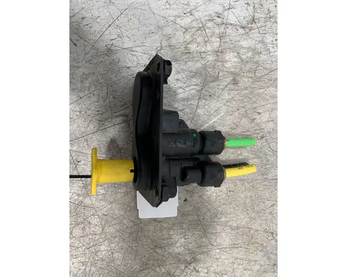 INTERNATIONAL 7400 Brake Proportioning Valve