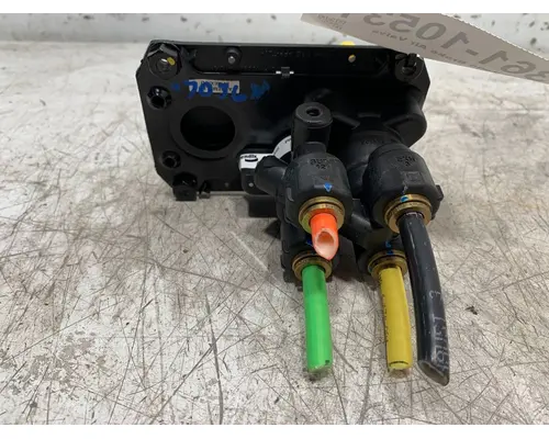 INTERNATIONAL 7400 Brake Proportioning Valve