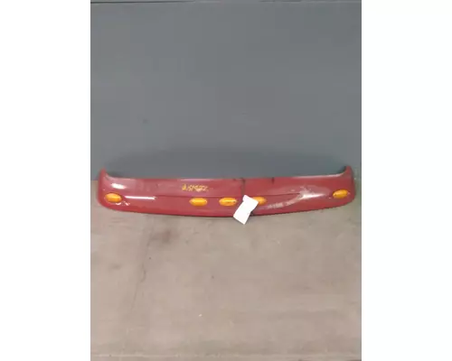 INTERNATIONAL 7400 CAB CLIP