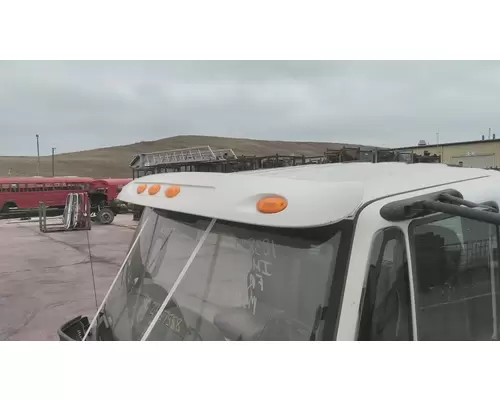 INTERNATIONAL 7400 CAB CLIP