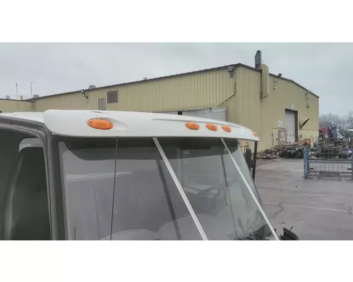 INTERNATIONAL 7400 CAB CLIP
