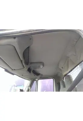 INTERNATIONAL 7400 CAB