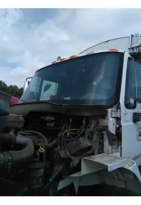 INTERNATIONAL 7400 CAB