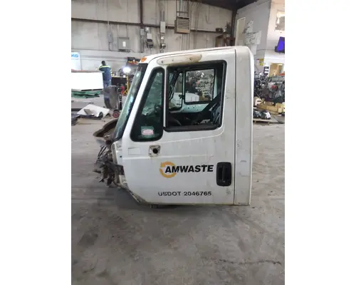 INTERNATIONAL 7400 CAB