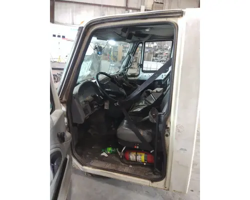 INTERNATIONAL 7400 CAB