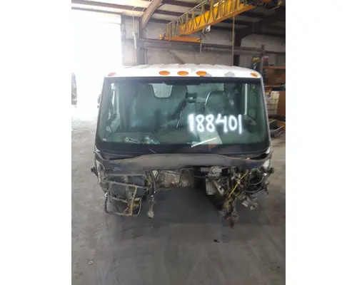 INTERNATIONAL 7400 CAB