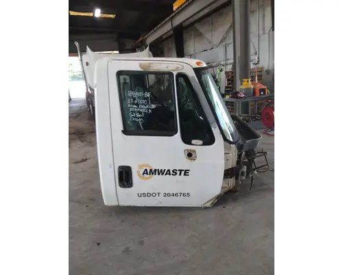 INTERNATIONAL 7400 CAB