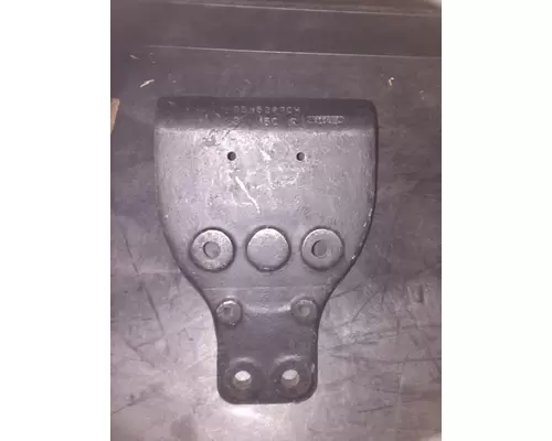 INTERNATIONAL 7400 Cab Mount 