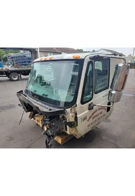 INTERNATIONAL 7400 Cab