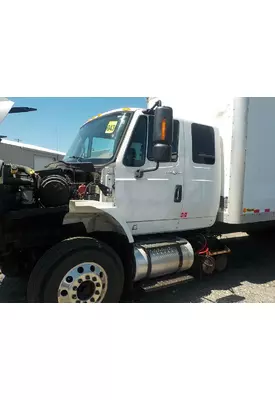INTERNATIONAL 7400 Cab