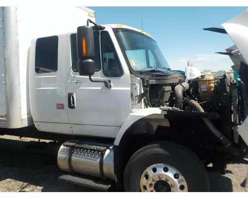 INTERNATIONAL 7400 Cab