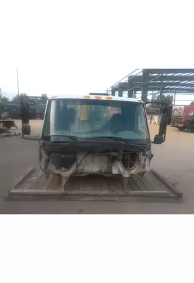INTERNATIONAL 7400 Cab