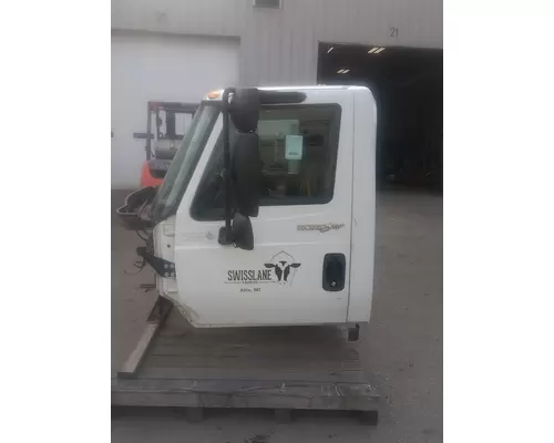 INTERNATIONAL 7400 Cab