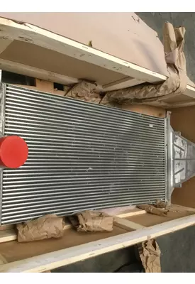 INTERNATIONAL 7400 Charge Air Cooler (ATAAC)