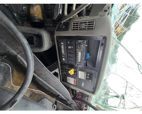 INTERNATIONAL 7400 Complete Vehicle