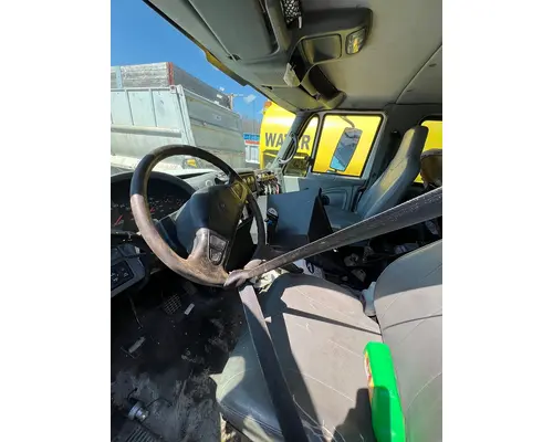 INTERNATIONAL 7400 Complete Vehicle