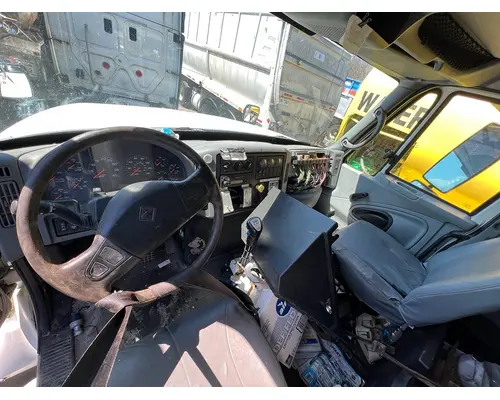 INTERNATIONAL 7400 Complete Vehicle